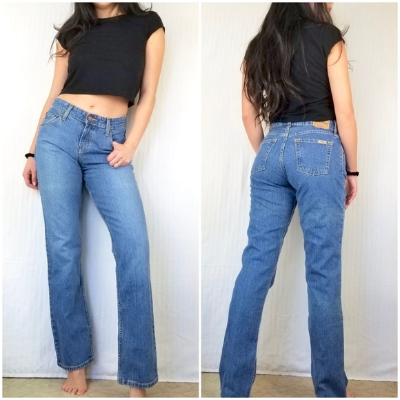 mid rise mom jeans